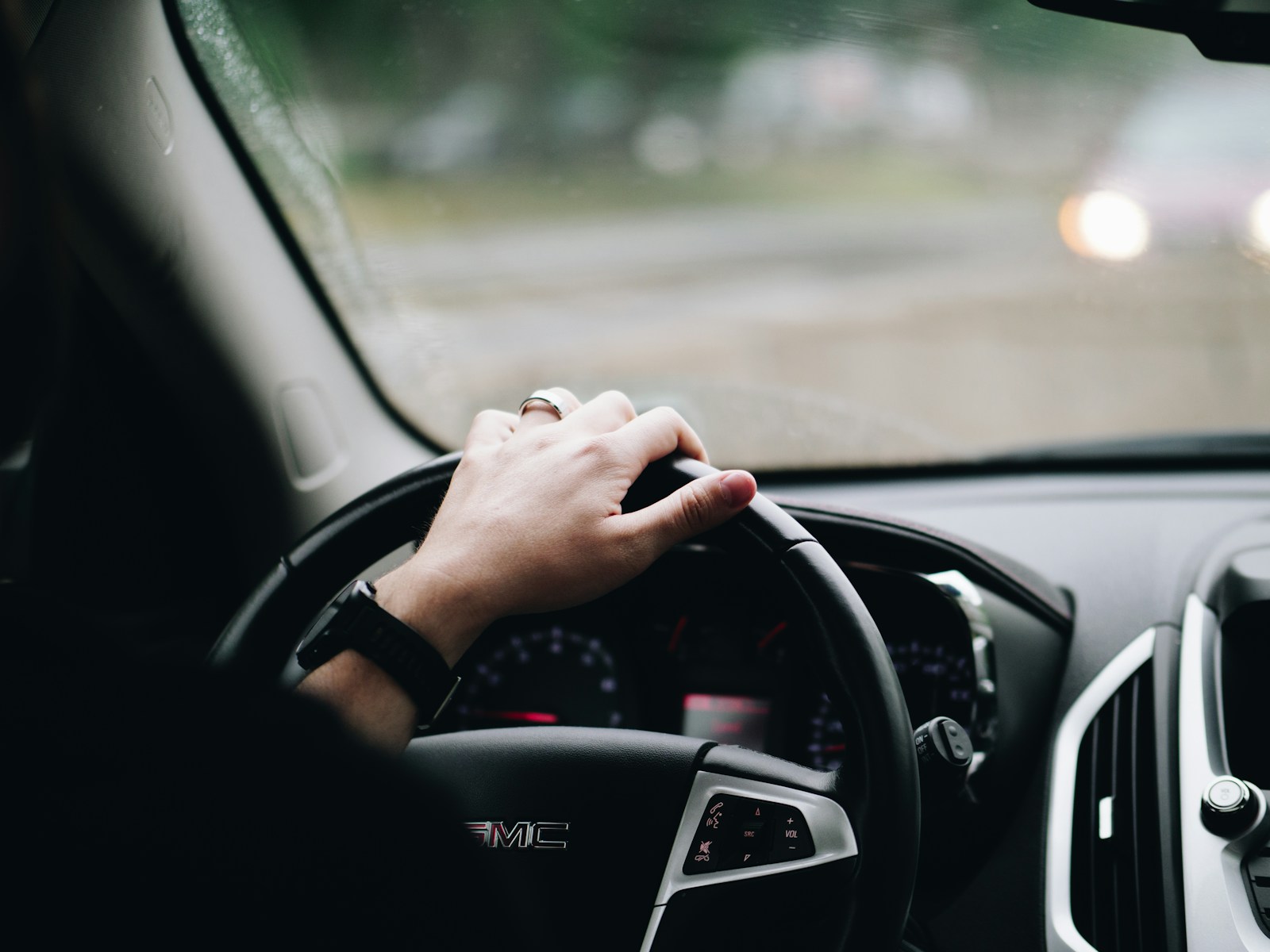 How Vehicle Weight and Size Affect Insurance Pricing