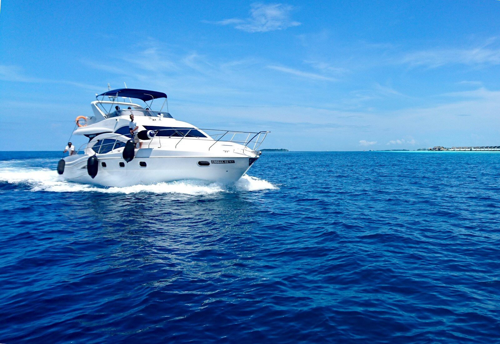 Does Boat Insurance Cover Personal Items Lost or Damaged During Summer Trips? 